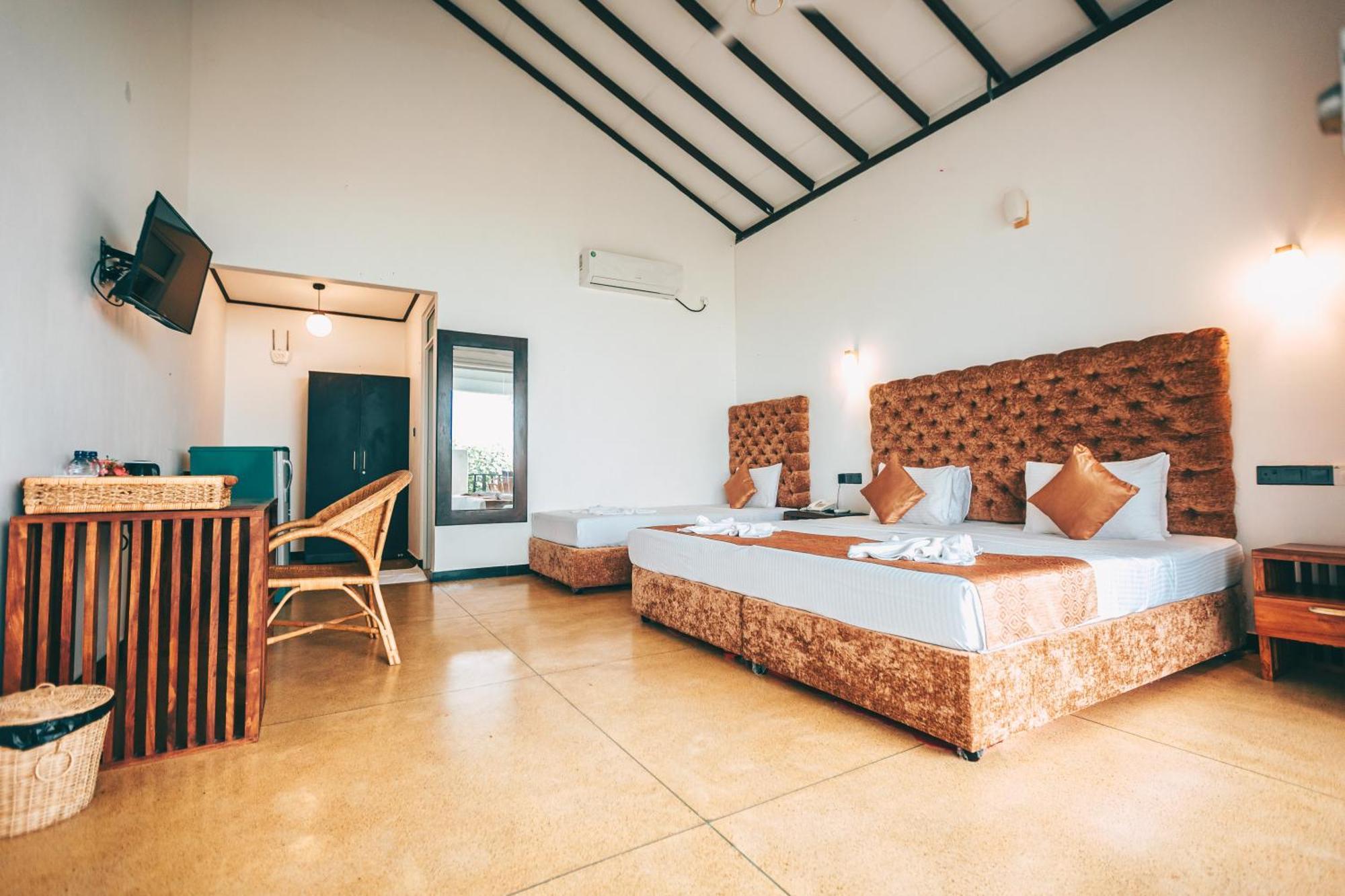 Samudra Beach Resort Tangalle Exterior foto