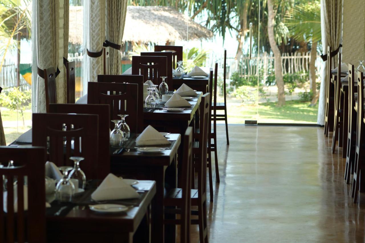 Samudra Beach Resort Tangalle Exterior foto